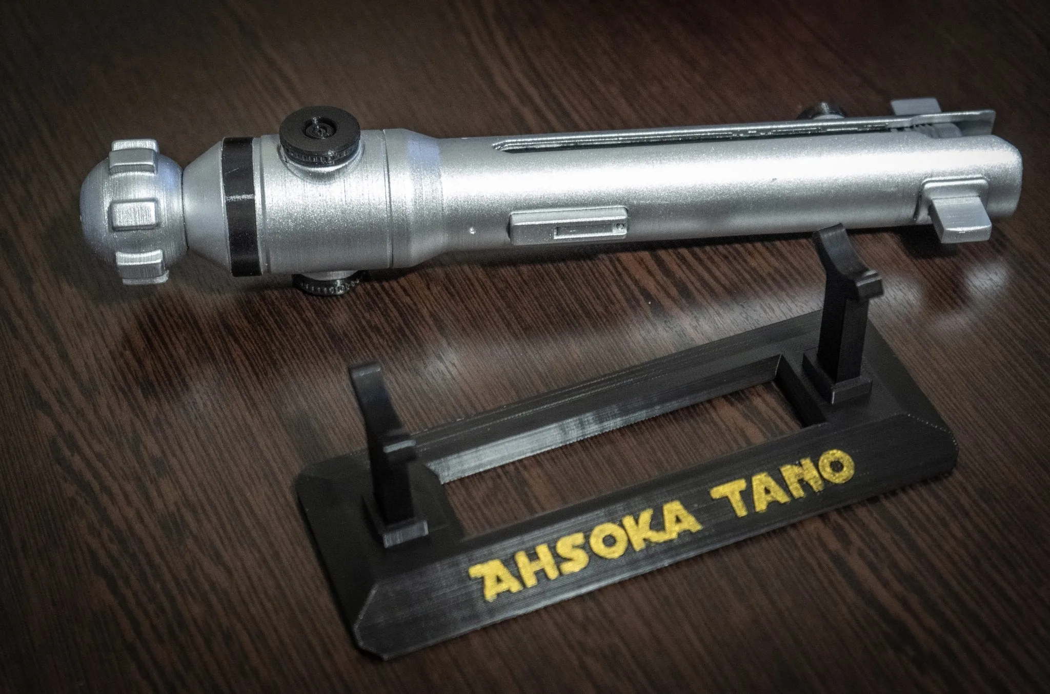 Ahsoka Tano Lightsaber Replica | Star Wars Cosplay Prop