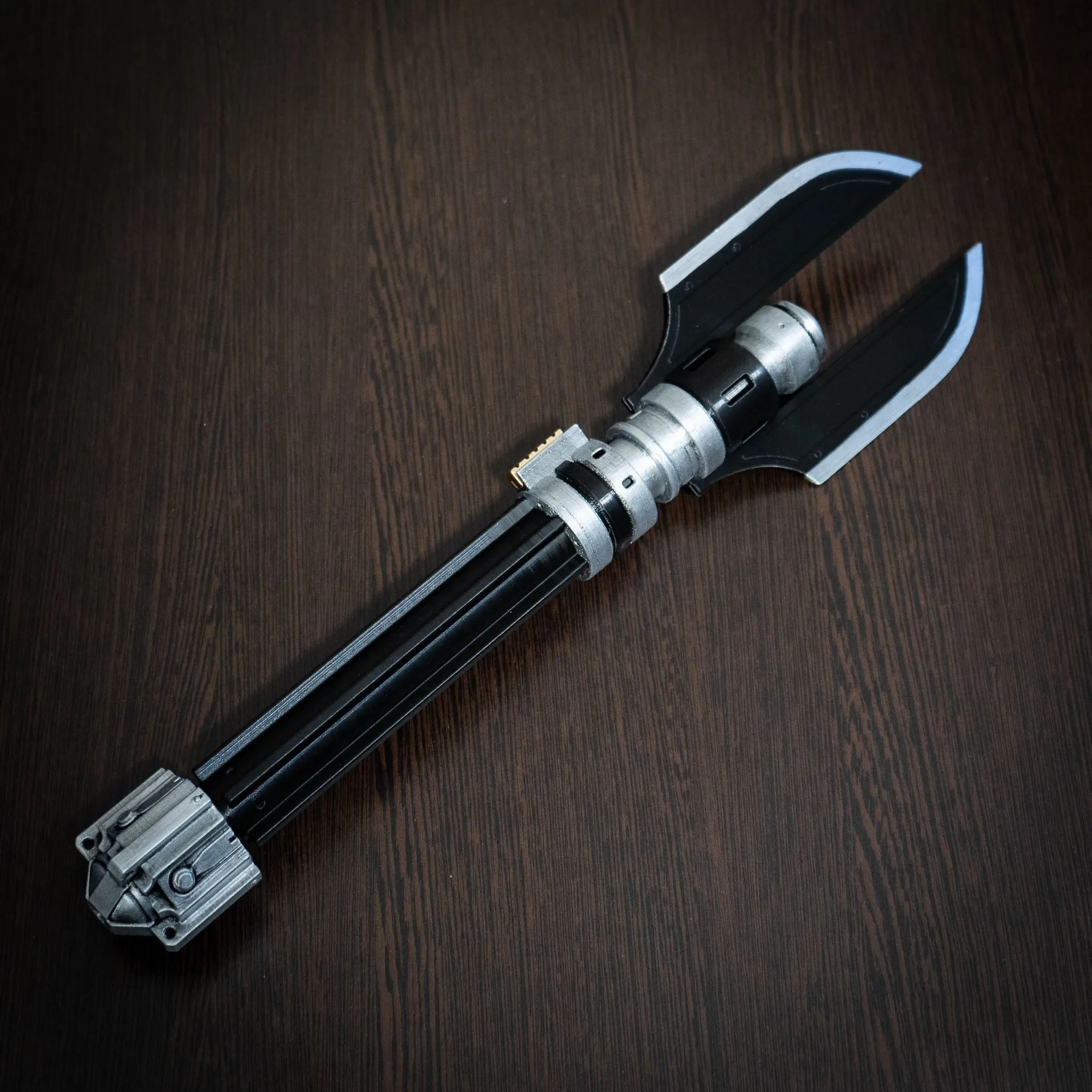 Darth Malgus Lightsaber Replica - Star Wars Prop & Cosplay Accessory