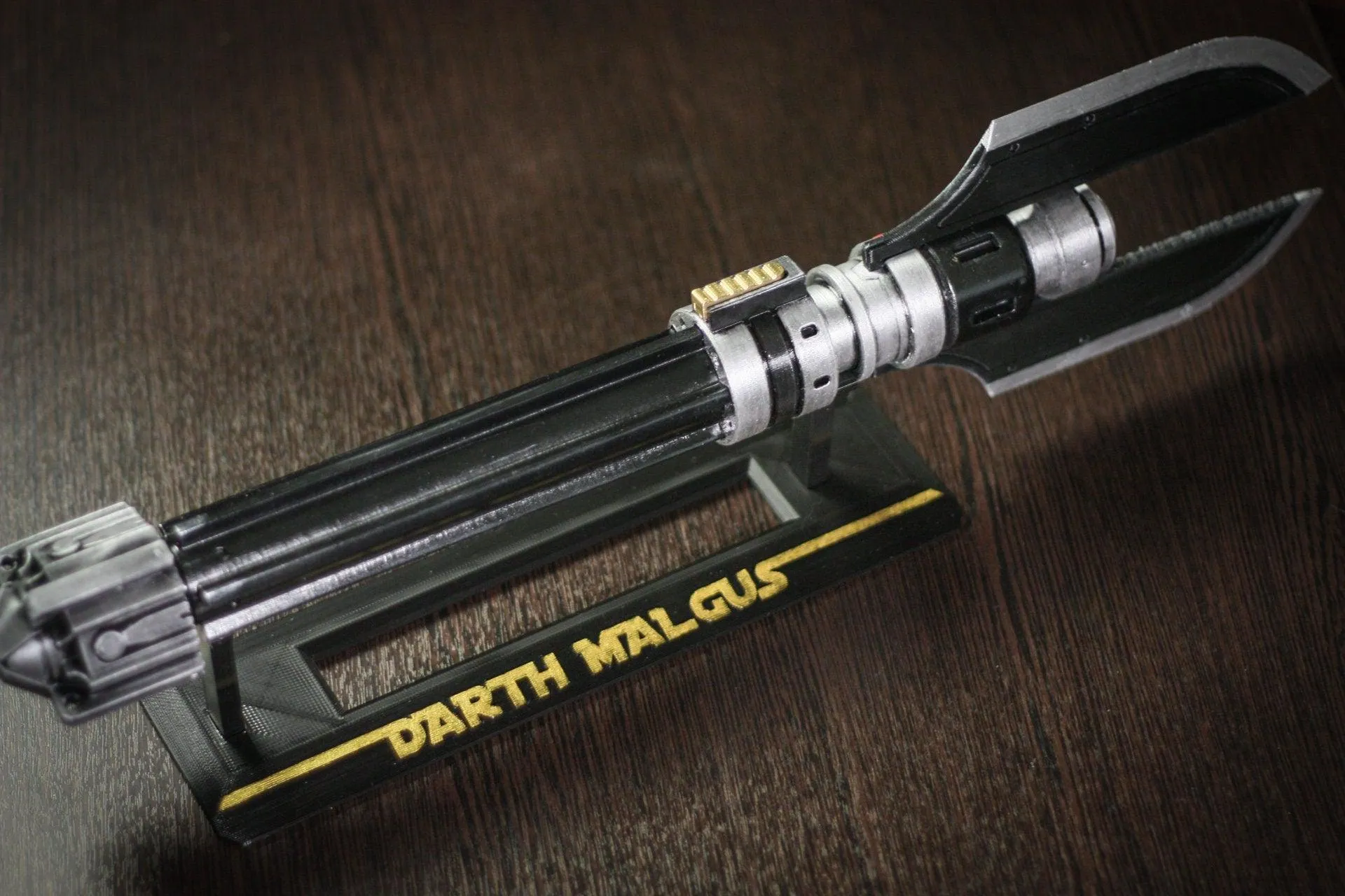 Darth Malgus Lightsaber Replica - Star Wars Prop & Cosplay Accessory