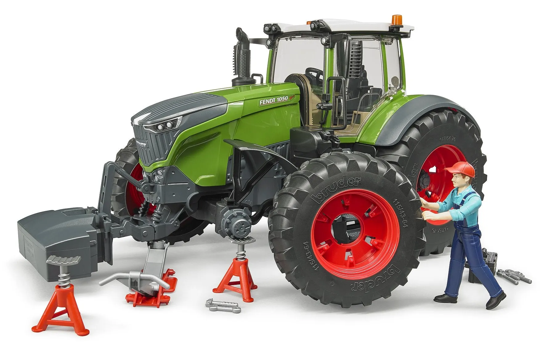 Fendt Tractor with Mechanic & Garage Equipment