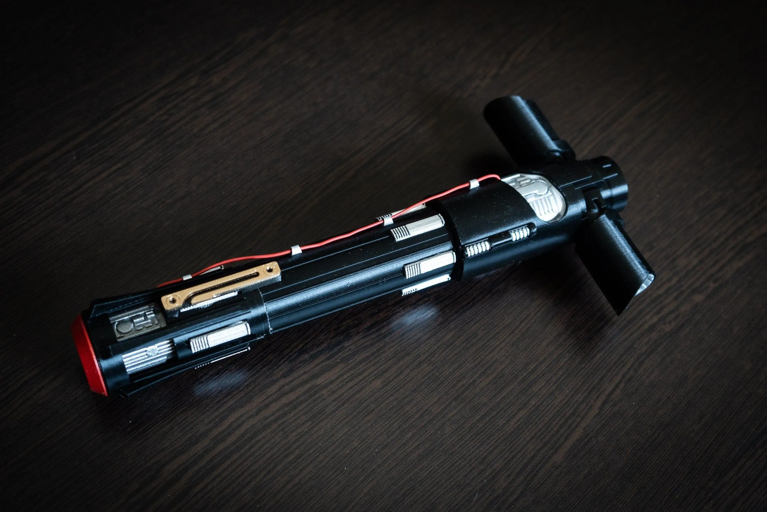 Kylo Ren Lightsaber Prop | Custom Star Wars 1:1 Cosplay Replica