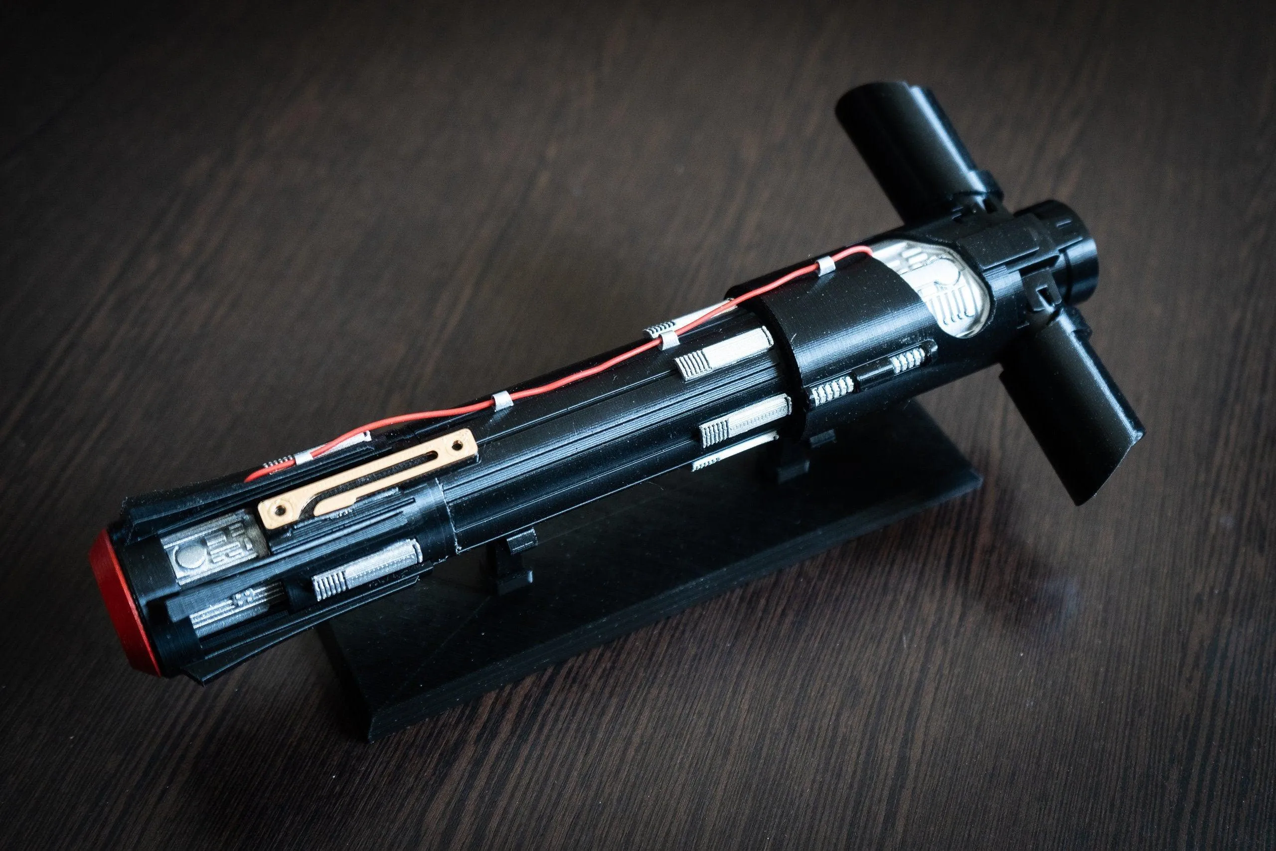 Kylo Ren Lightsaber Prop | Custom Star Wars 1:1 Cosplay Replica