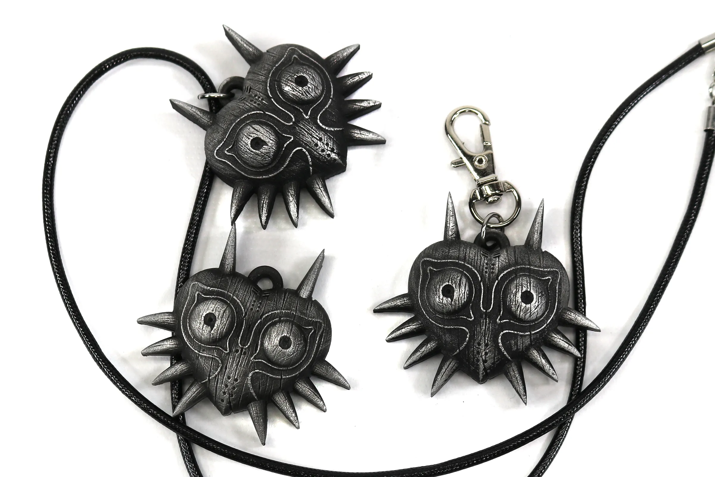 Majoras Mask Keychain / Necklace - Legend of Zelda