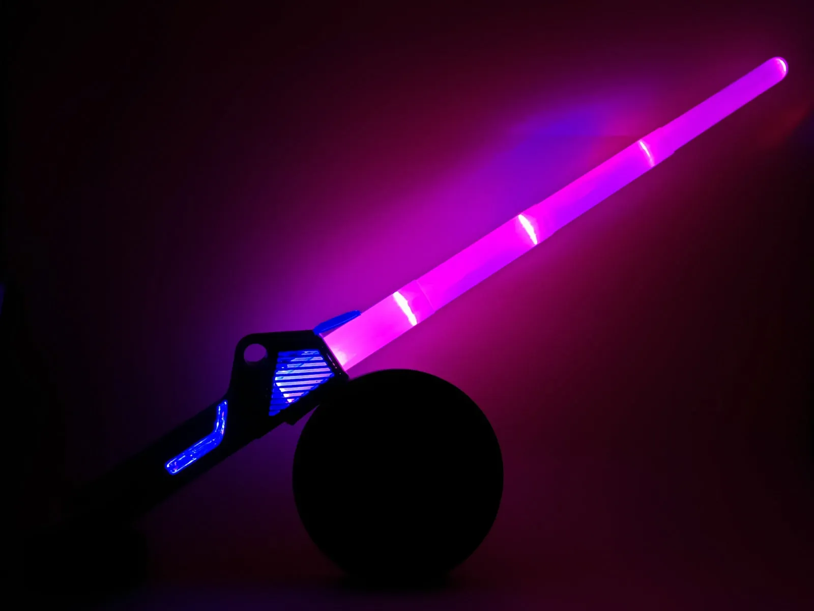 Star Wars Colour Changing Light Saber | Sound & Light Effects |Fully Detailed Handle |74 Cms|